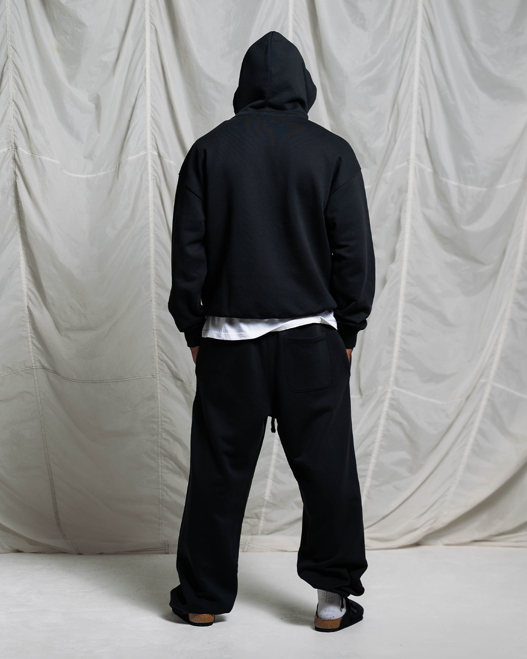 SUPERSTAR ERA HOODIE | BLACK