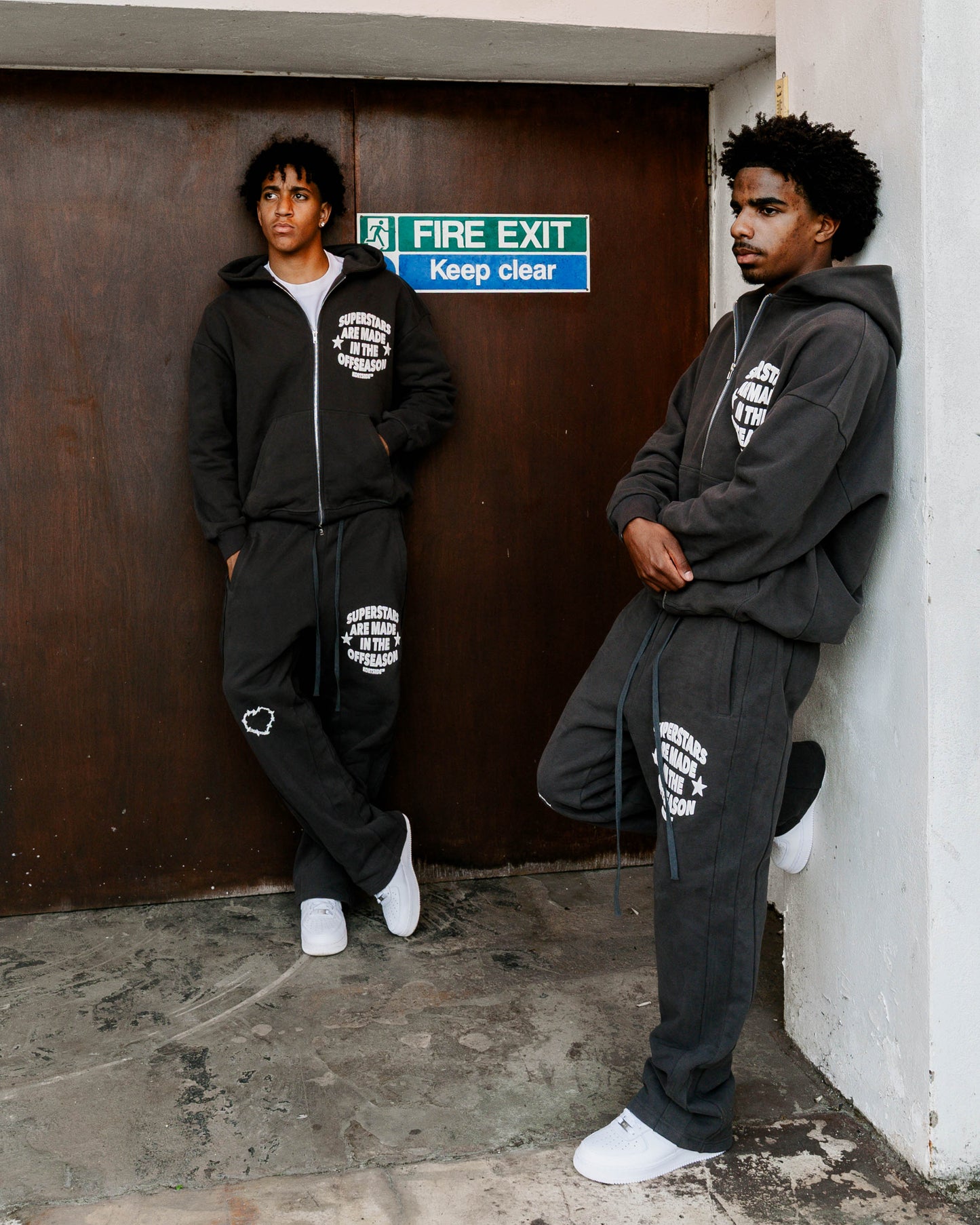 SUPERSTAR STRAIGHT LEG ZIP SET | DARK GREY
