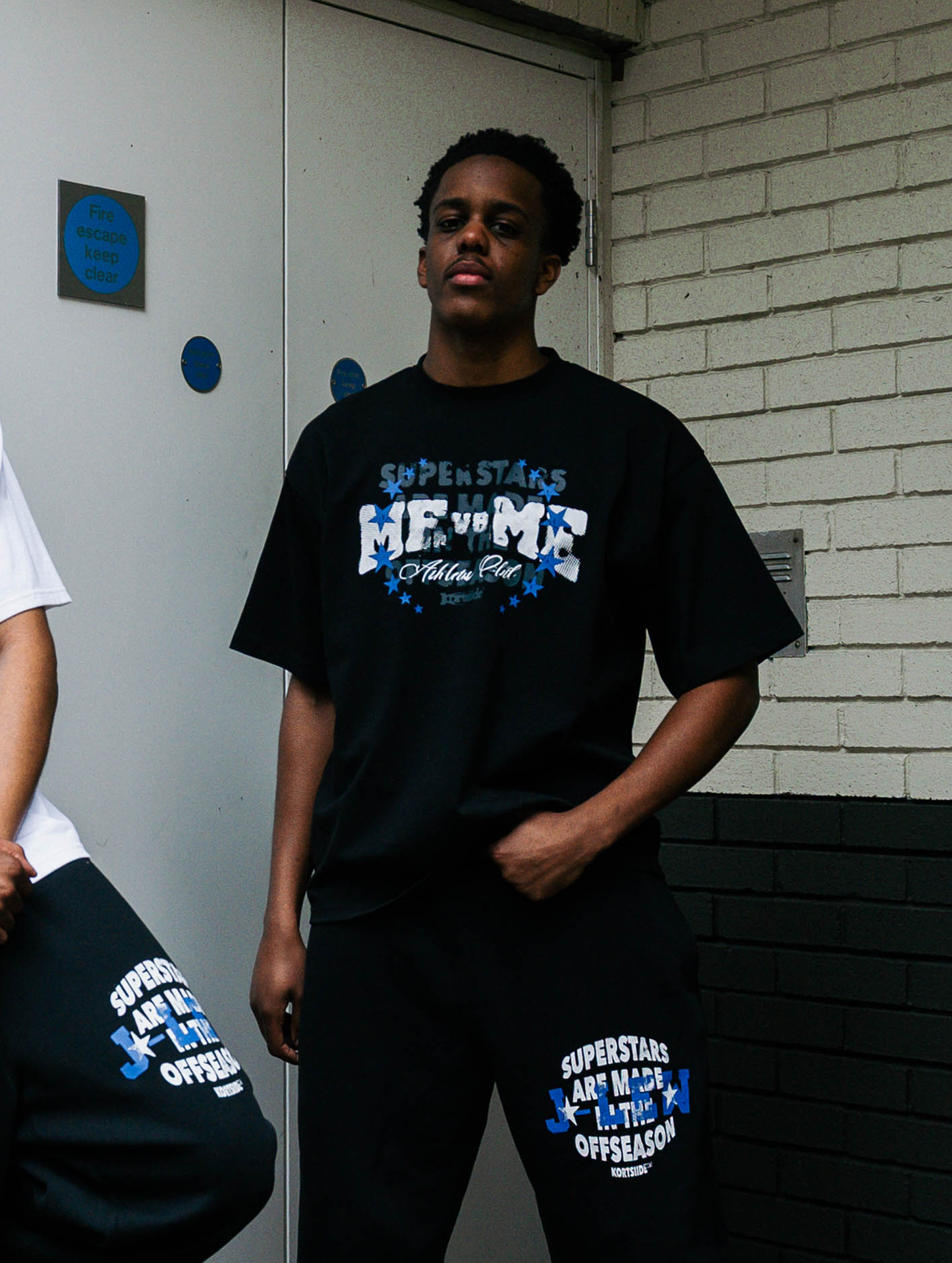 SUPERSTAR JLEW D1 ME VS ME T-SHIRT | BLACK