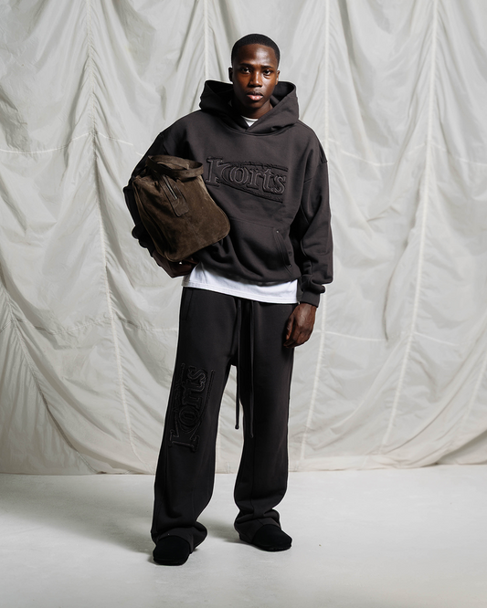 KORTS PATCHWORK STRAIGHT JOGGER | CHARCOAL